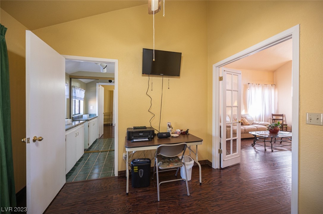 2706 Knightsbridge Road