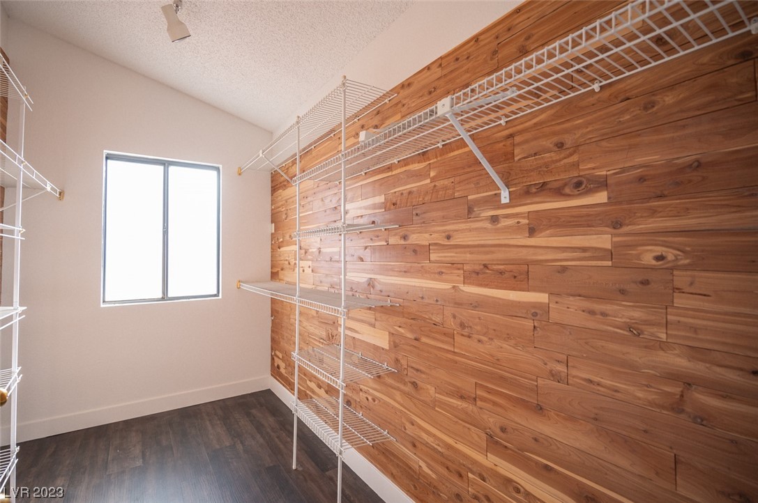 2706 Knightsbridge Road