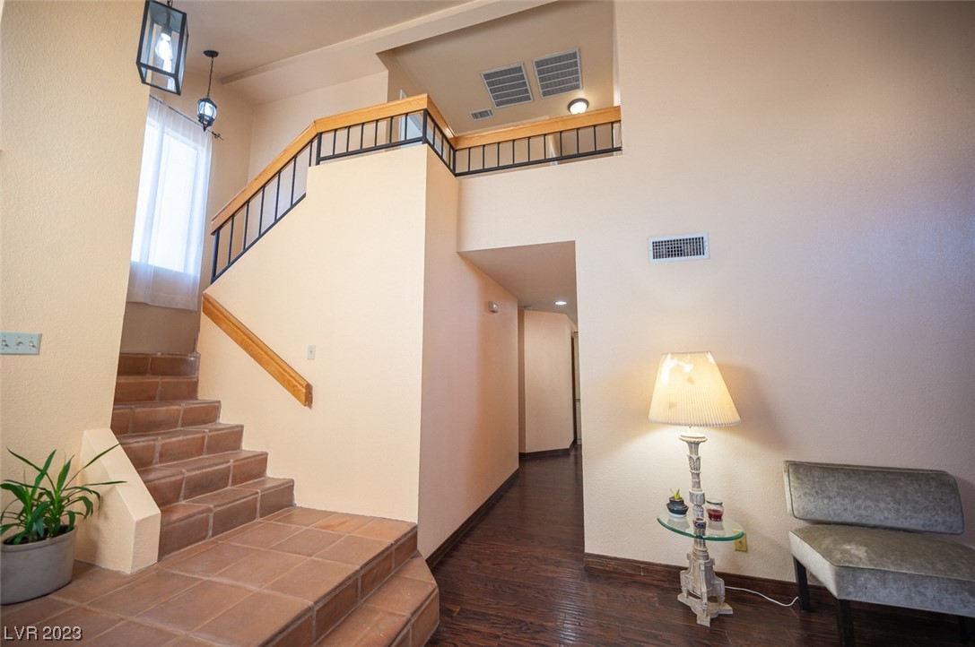 2706 Knightsbridge Road