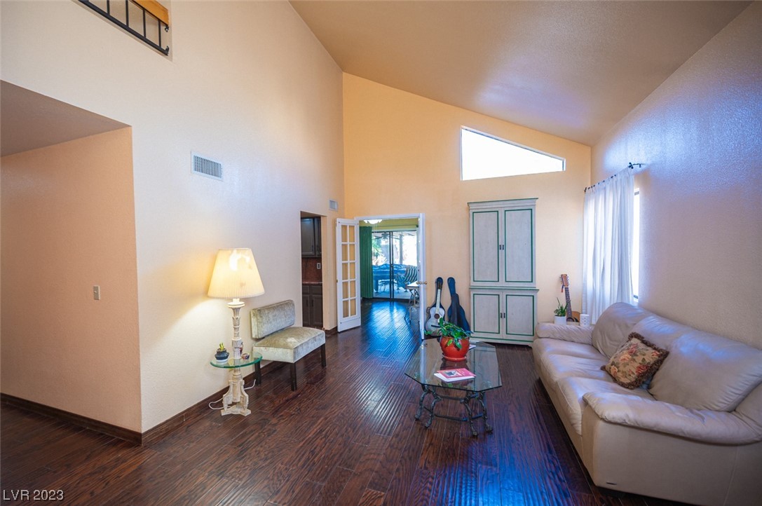 2706 Knightsbridge Road