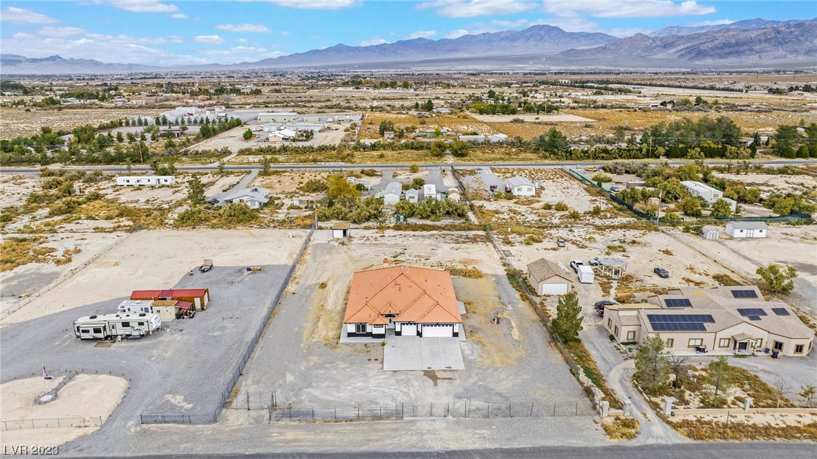 4260 East Navajo Boulevard