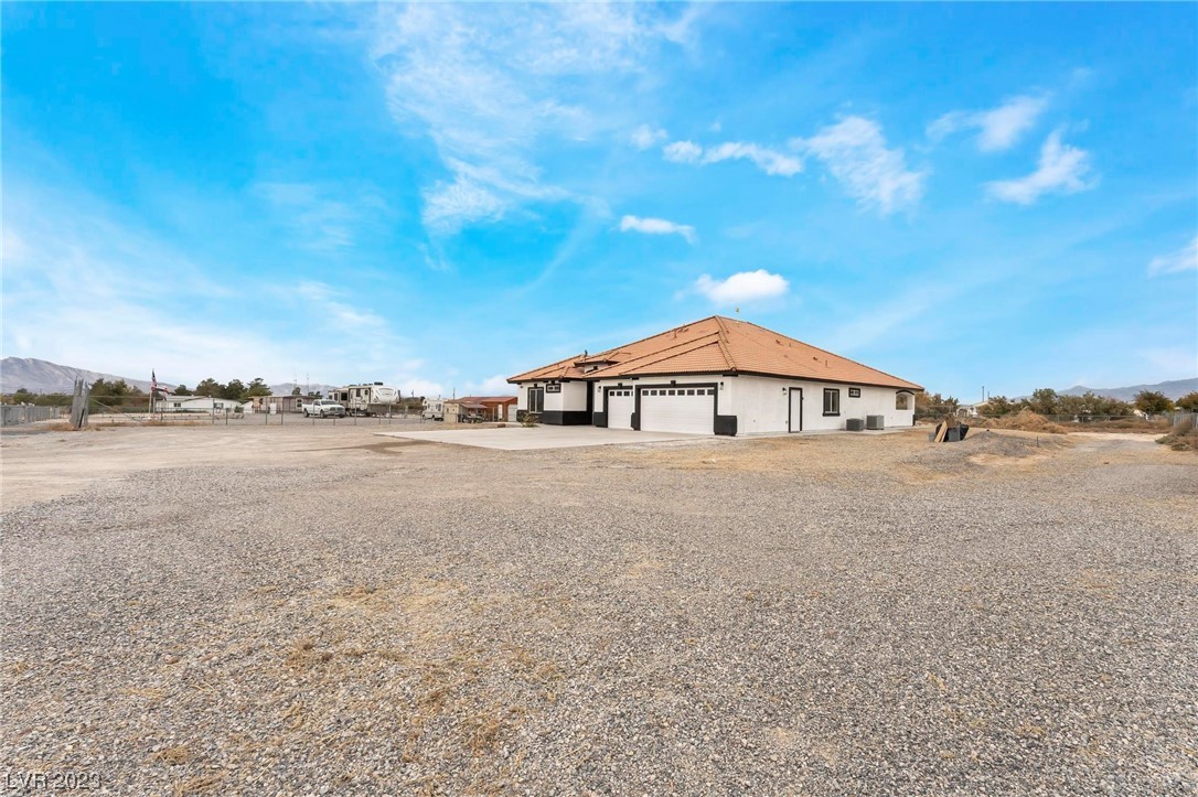 4260 East Navajo Boulevard