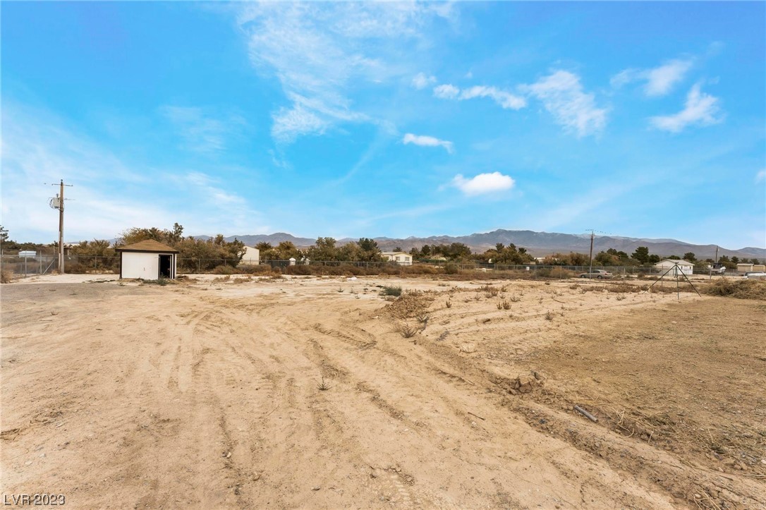 4260 East Navajo Boulevard