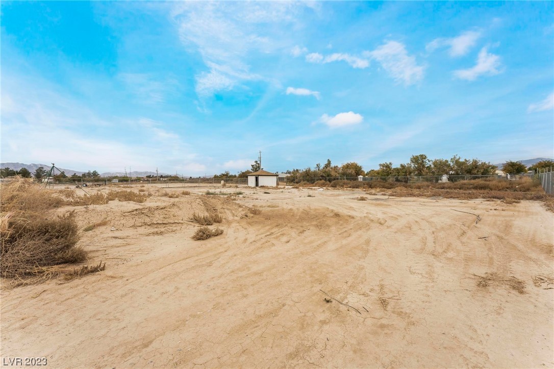 4260 East Navajo Boulevard