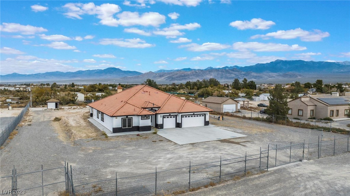 4260 East Navajo Boulevard