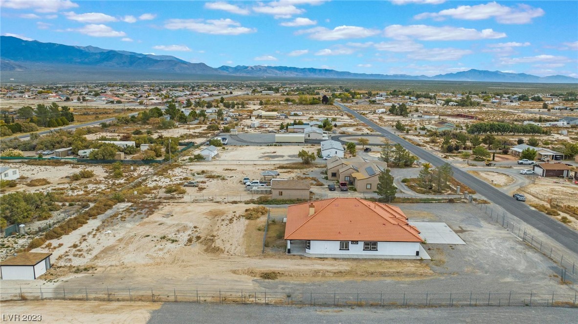 4260 East Navajo Boulevard