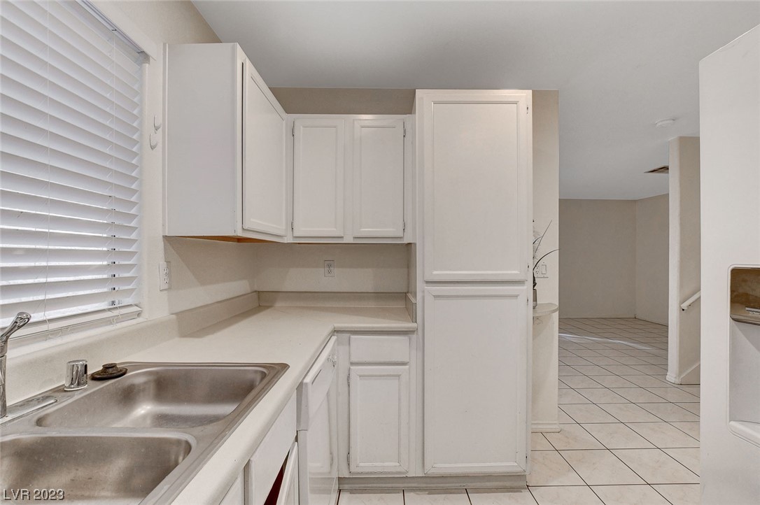 5135 Souvenir Lane 0