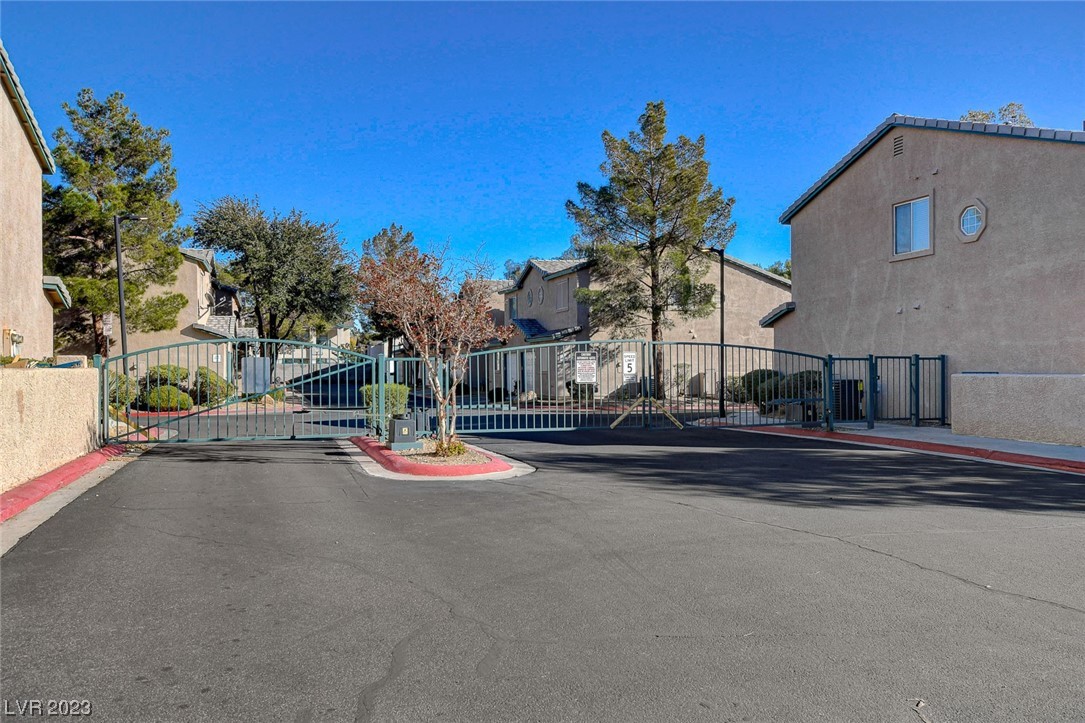 5135 Souvenir Lane 0