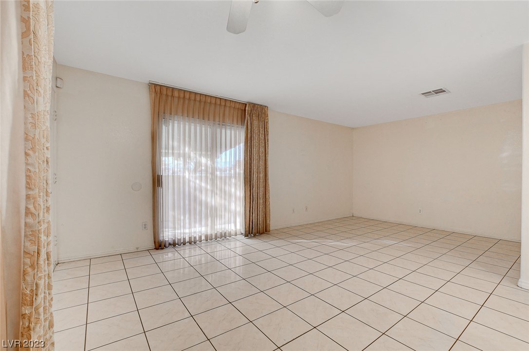 5135 Souvenir Lane 0