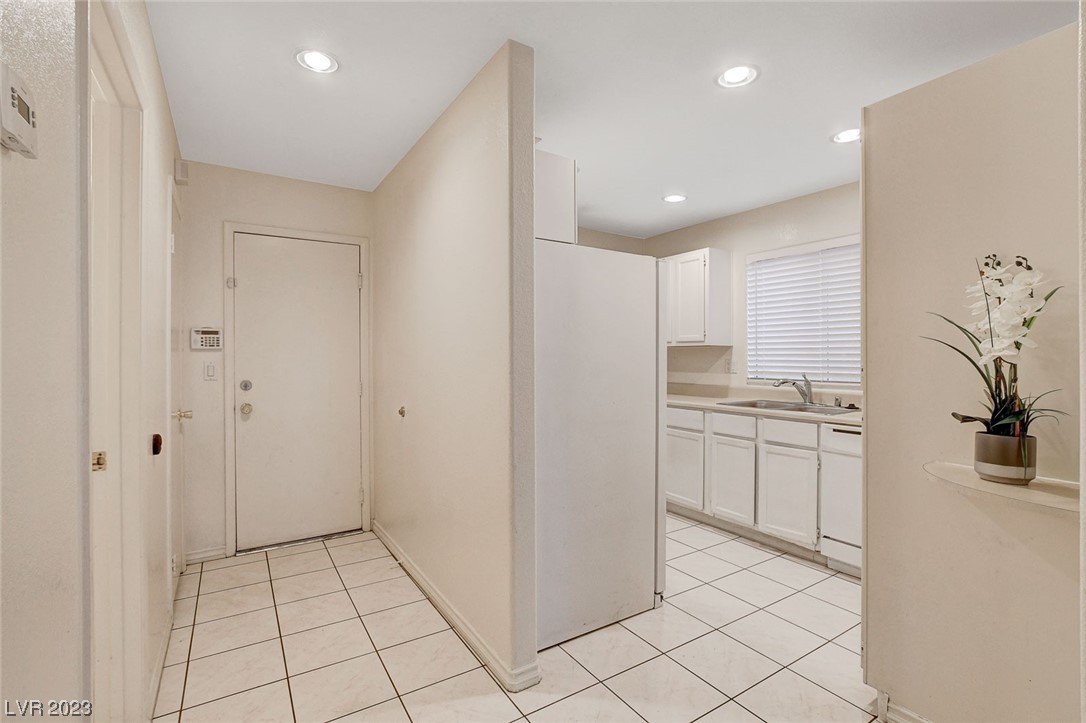 5135 Souvenir Lane 0