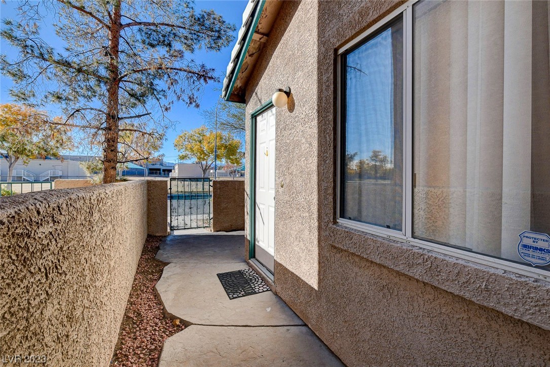 5135 Souvenir Lane 0