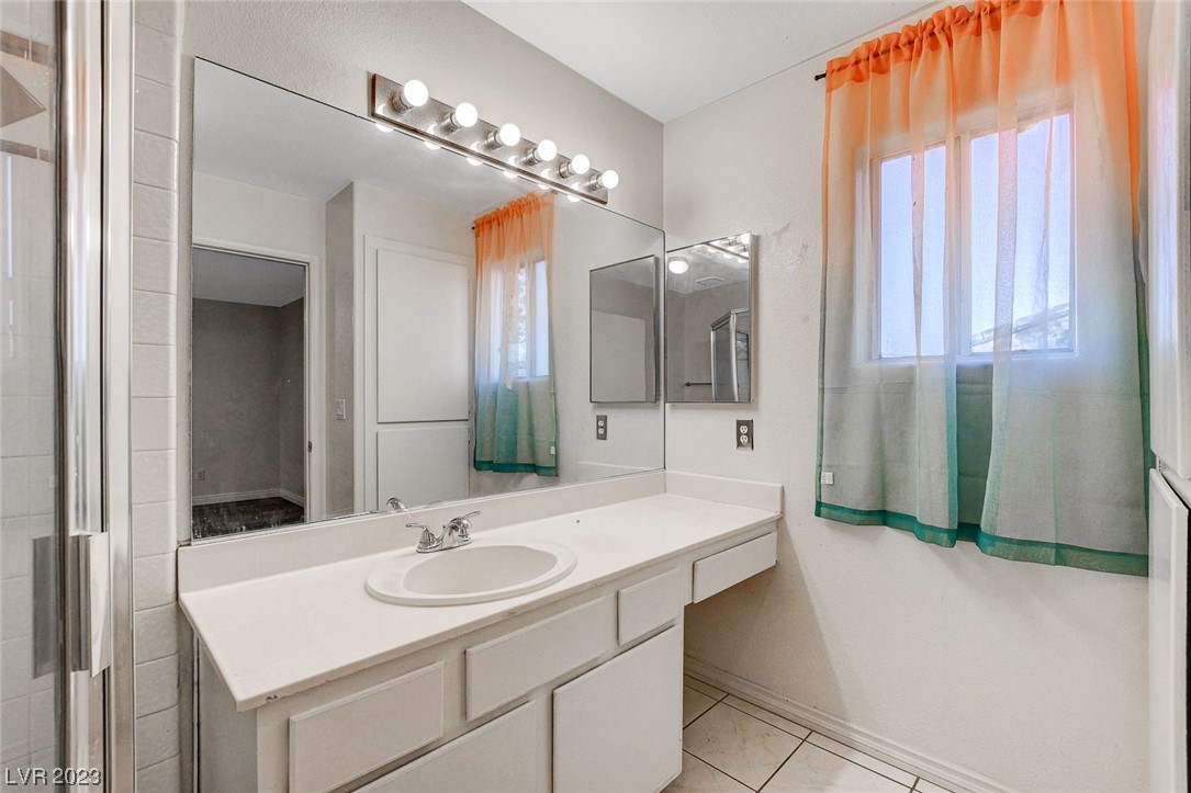 5135 Souvenir Lane 0