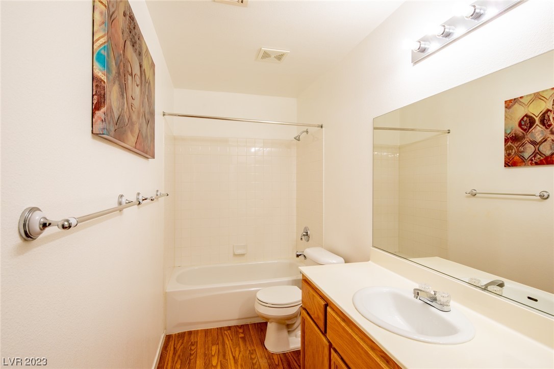 3936 Copper Glen Street