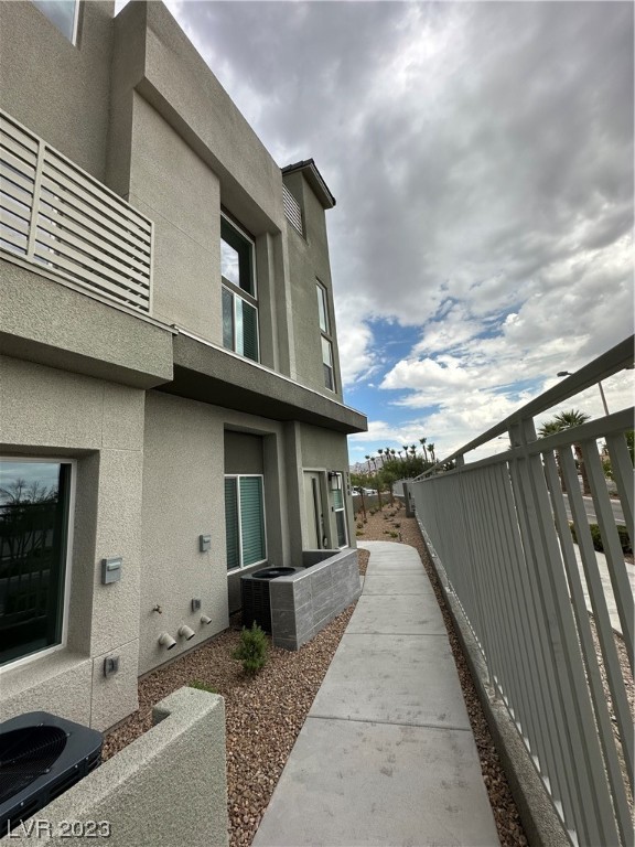 1180 Blossom Point Street