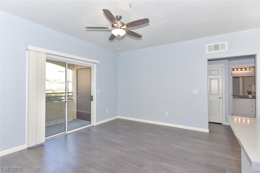 2291 West Horizon Ridge Parkway 1106