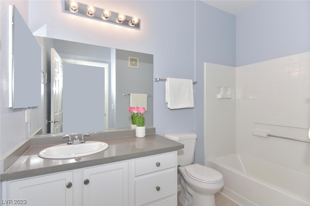 2291 West Horizon Ridge Parkway 1106