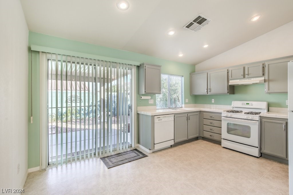 134 Windy Creek Avenue