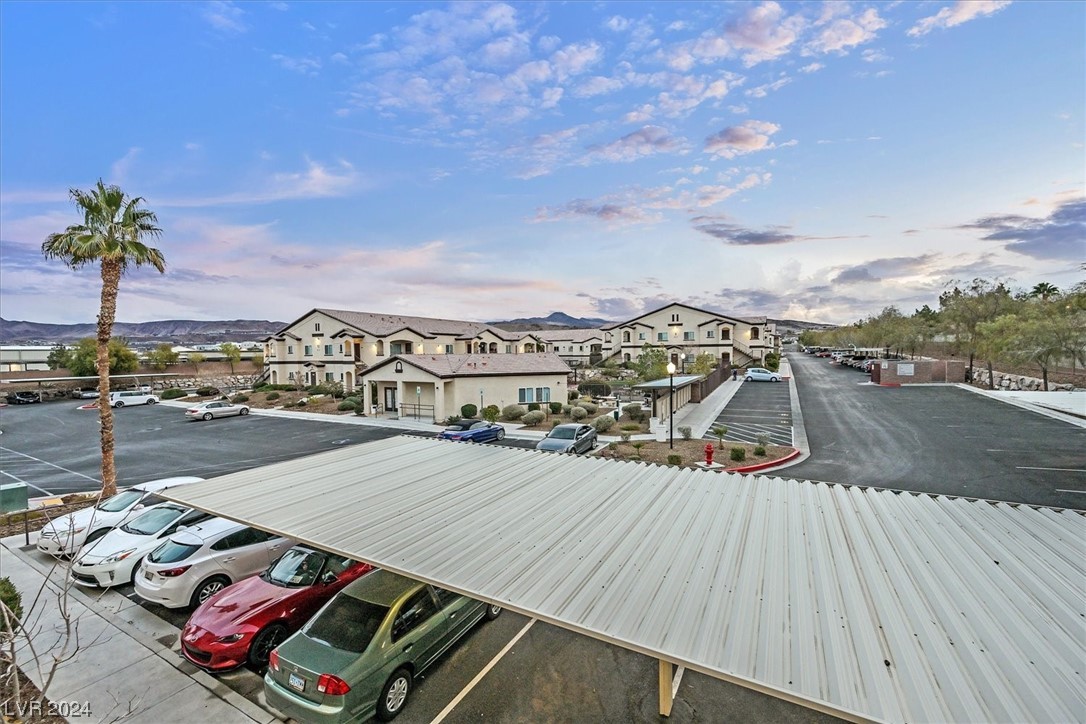 2291 West Horizon Ridge Parkway 1206