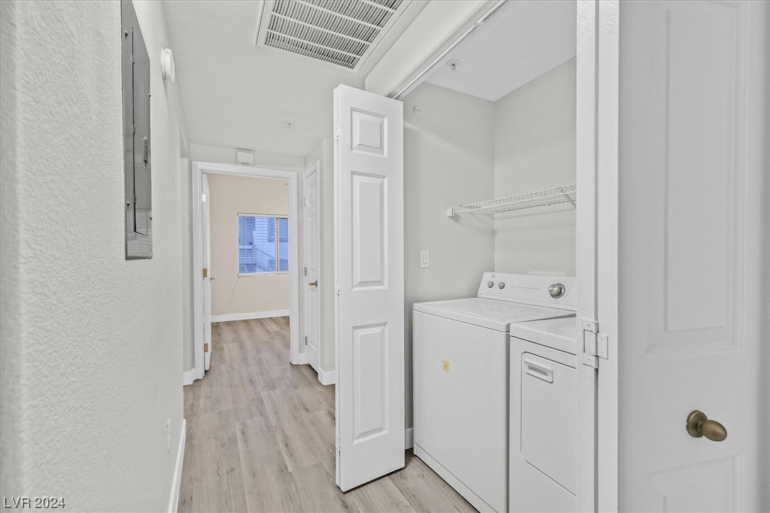 2291 West Horizon Ridge Parkway 1206