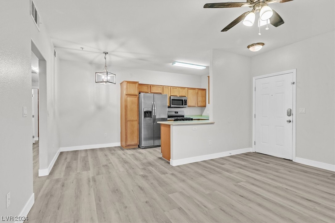 2291 West Horizon Ridge Parkway 1206