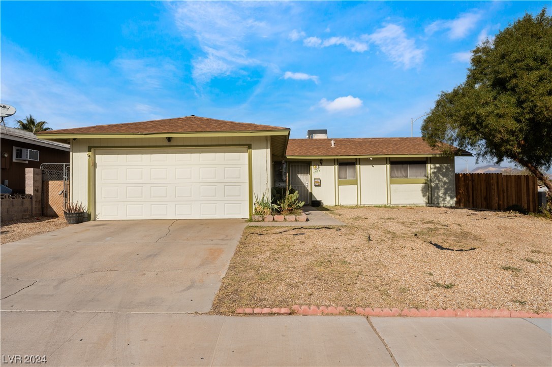 4998 East Mesa Vista Avenue