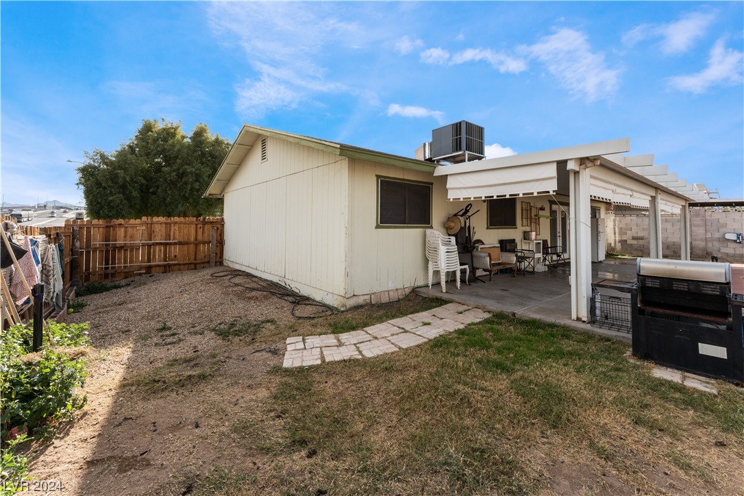 4998 East Mesa Vista Avenue