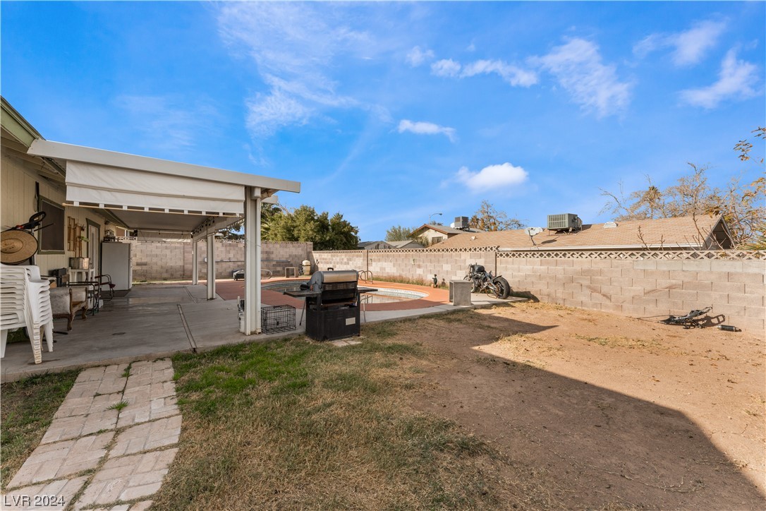 4998 East Mesa Vista Avenue