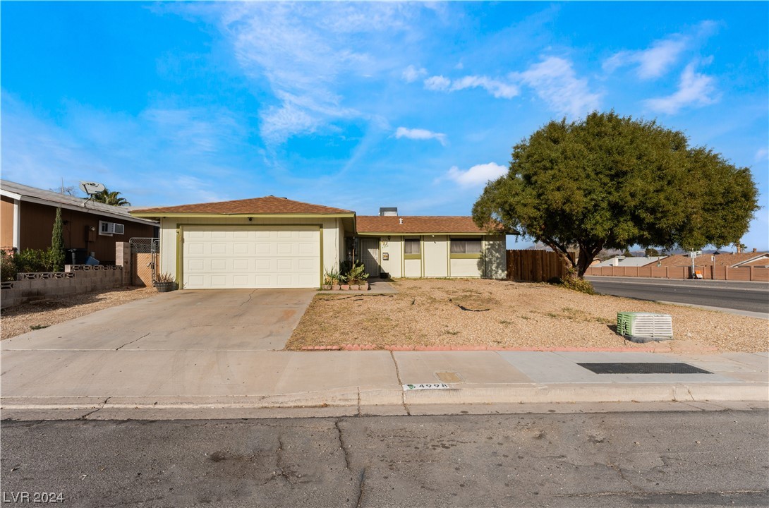 4998 East Mesa Vista Avenue