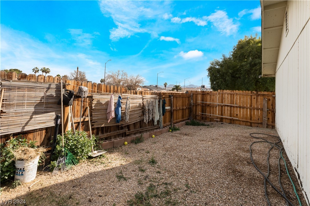 4998 East Mesa Vista Avenue