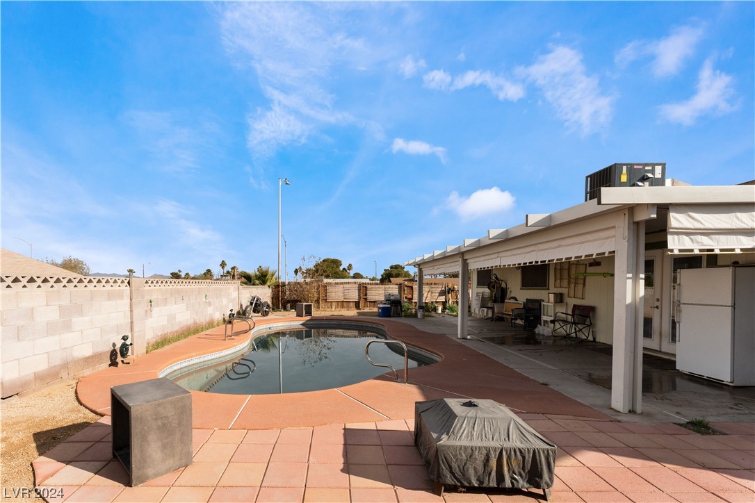 4998 East Mesa Vista Avenue