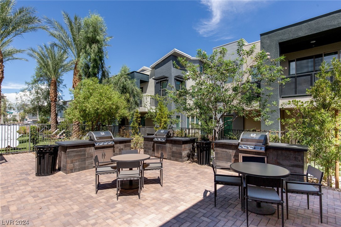 1251 Venue Street 101