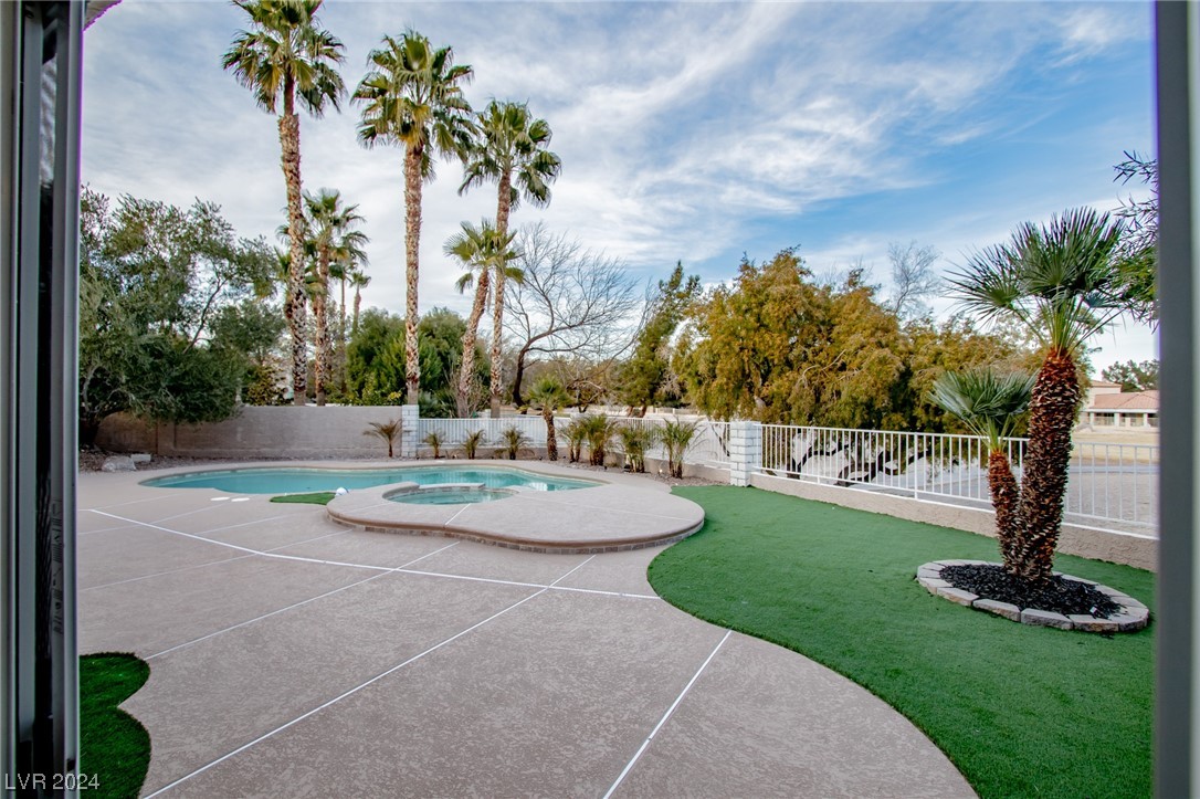 7476 Desert Flame Court