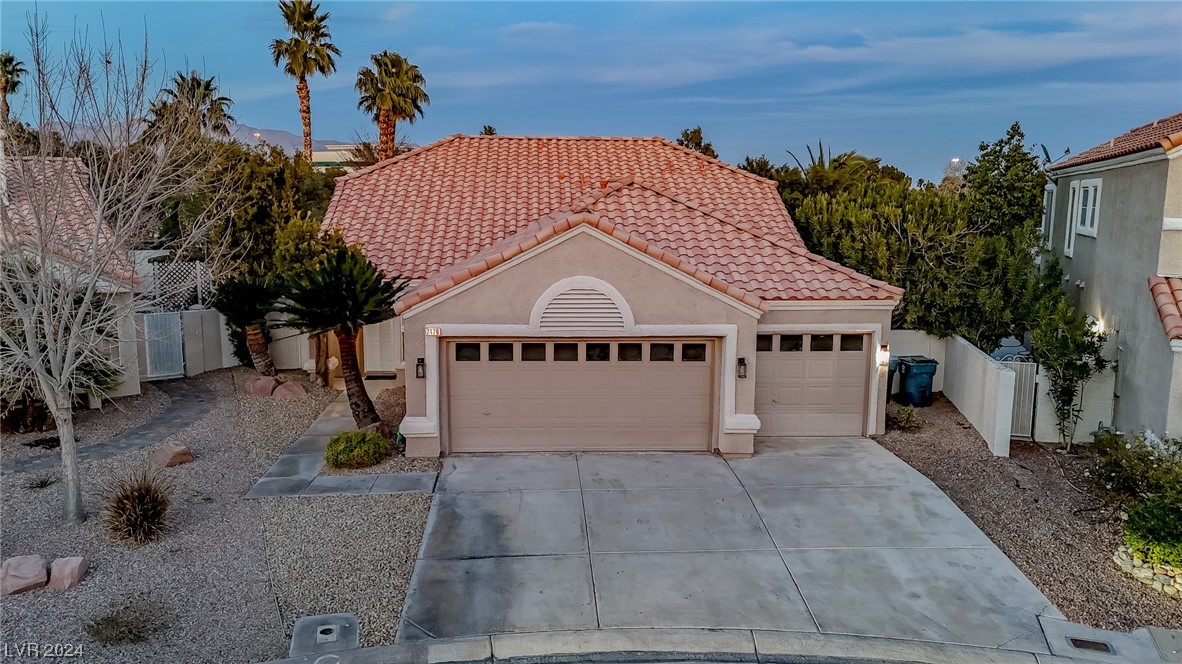 7476 Desert Flame Court