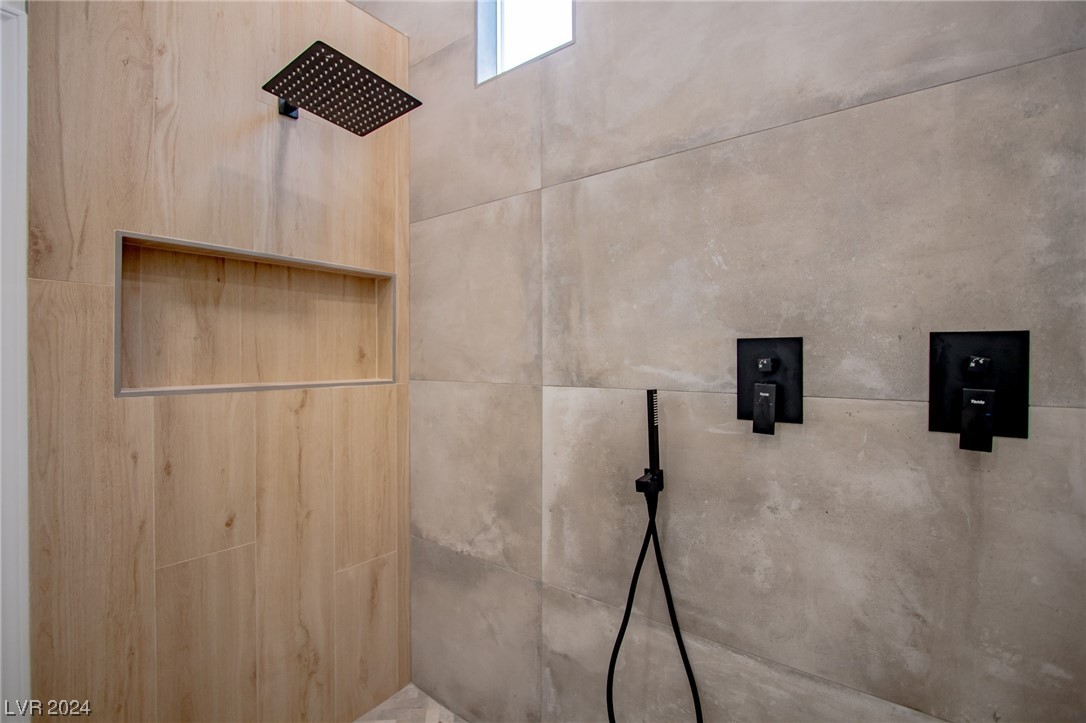 7476 Desert Flame Court