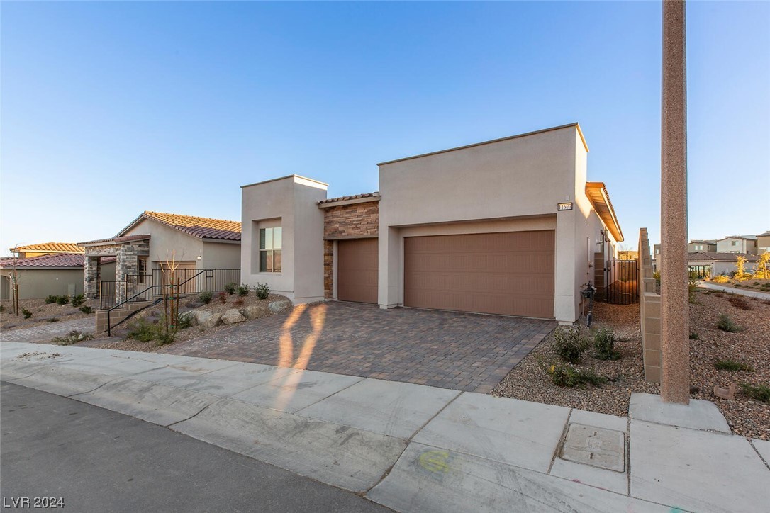 11677 Hatchling Avenue
