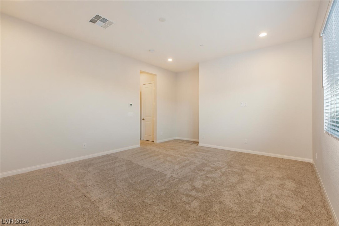 11677 Hatchling Avenue