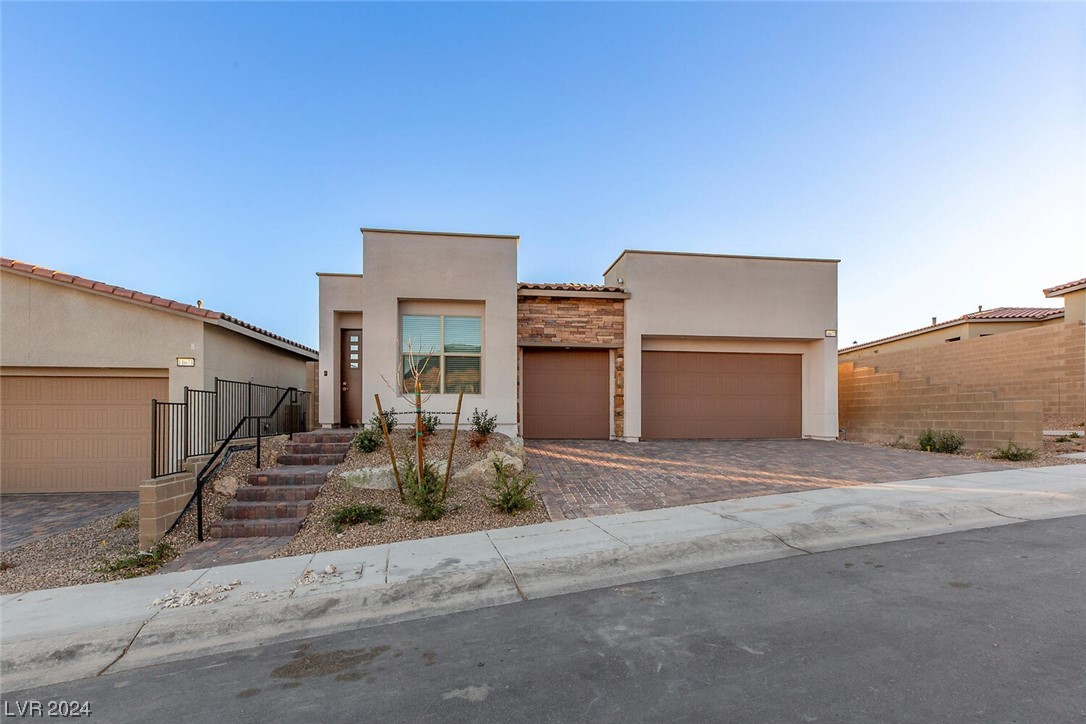 11677 Hatchling Avenue