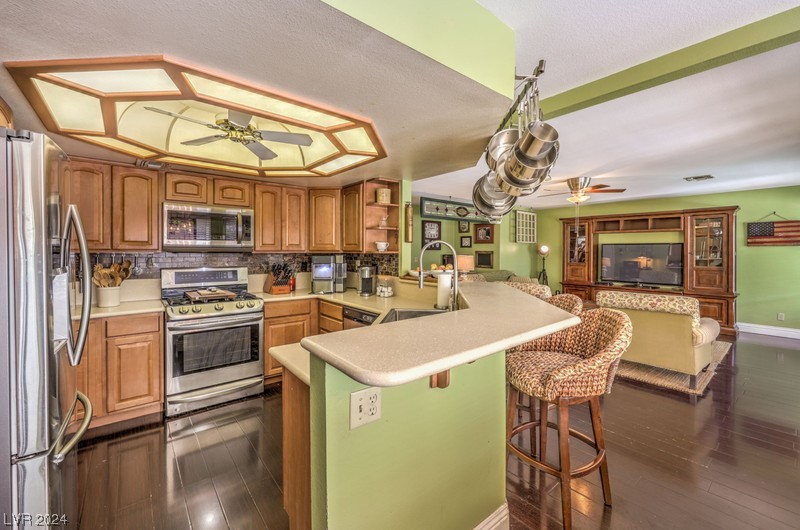 8813 Scenic Harbor Drive