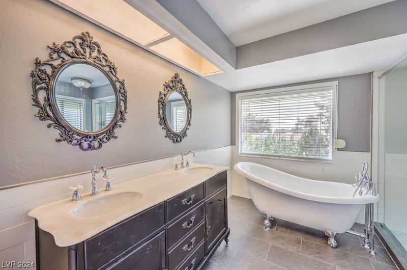 8813 Scenic Harbor Drive