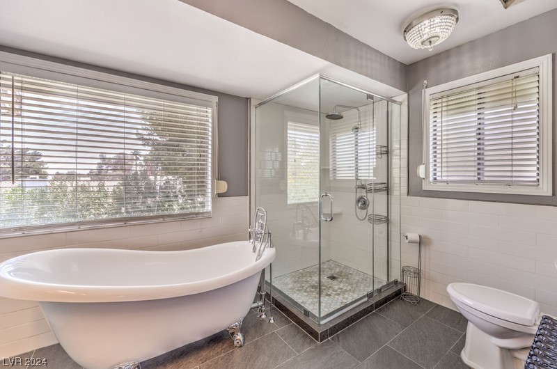 8813 Scenic Harbor Drive