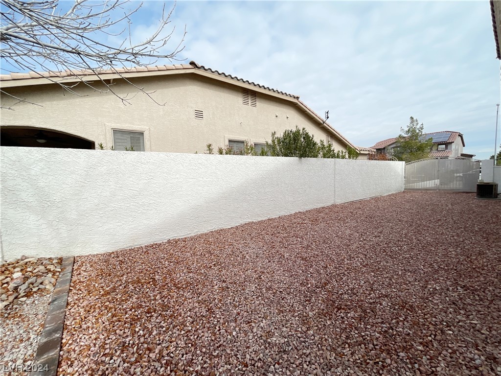 3019 Azure Bay Street