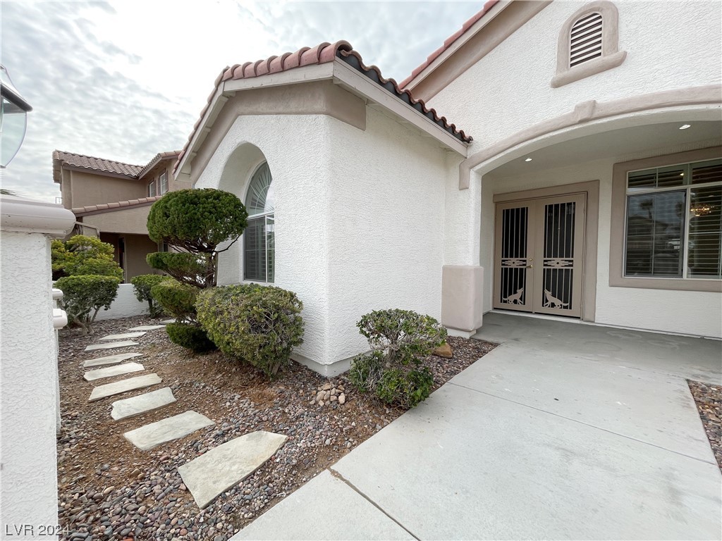 3019 Azure Bay Street