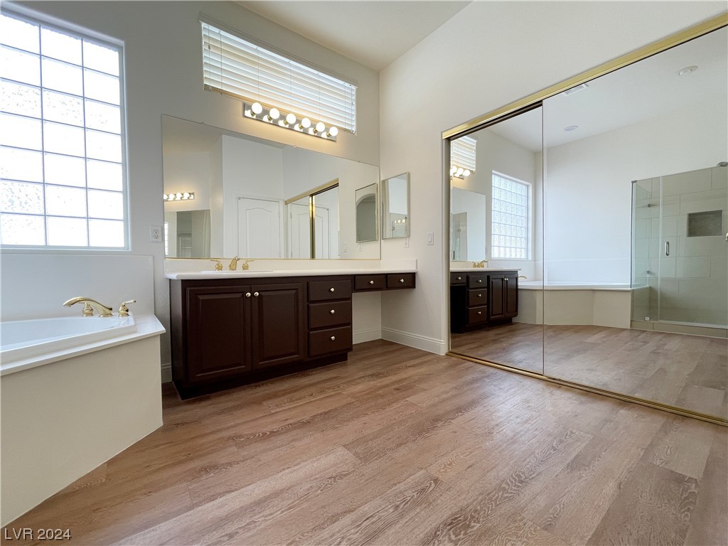 3019 Azure Bay Street