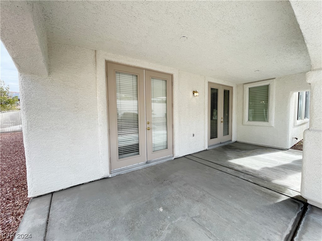 3019 Azure Bay Street