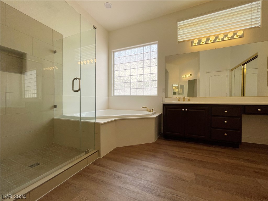 3019 Azure Bay Street