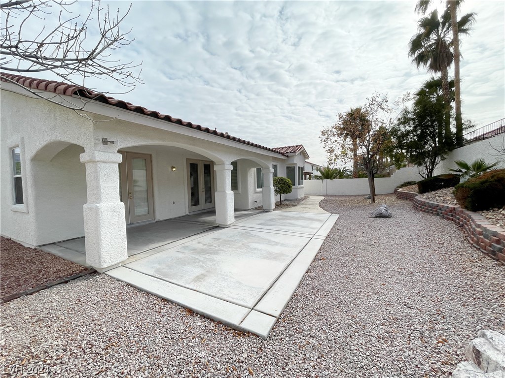 3019 Azure Bay Street