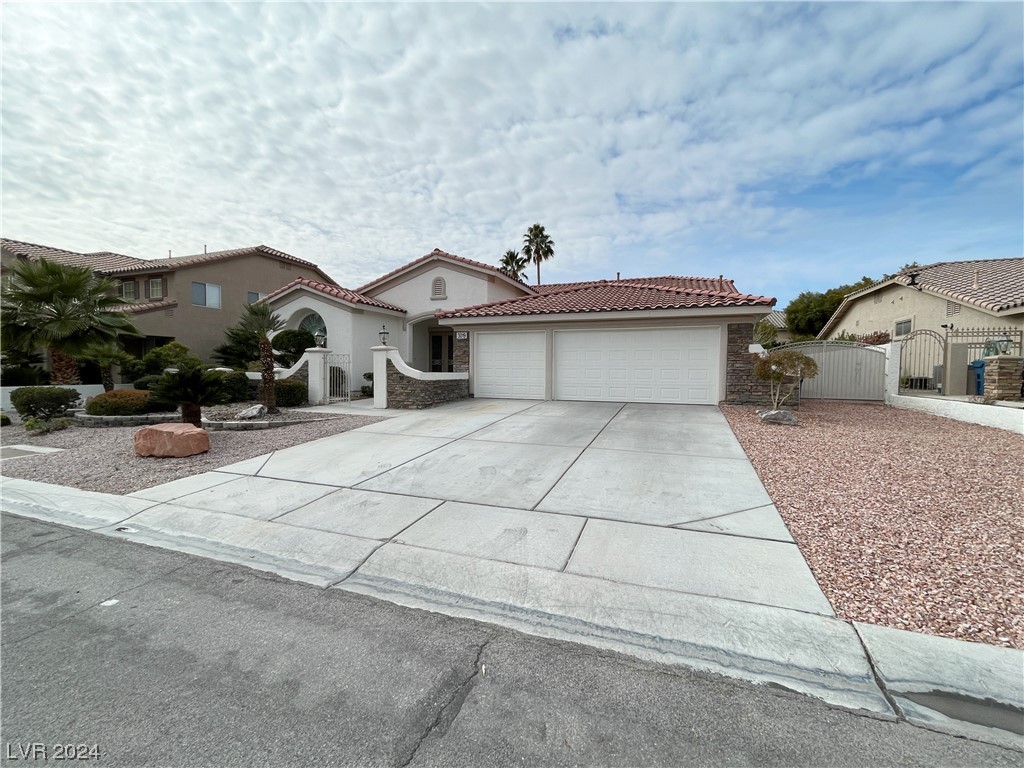 3019 Azure Bay Street