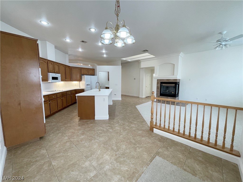 3019 Azure Bay Street