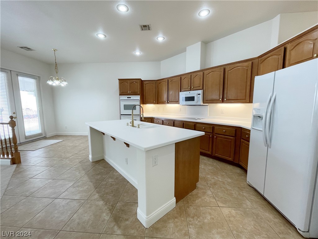 3019 Azure Bay Street