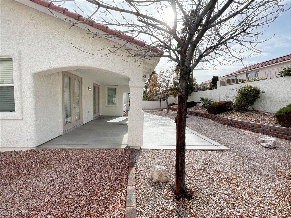 3019 Azure Bay Street